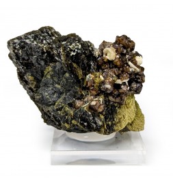 Epidote, garnet, Kayes,...