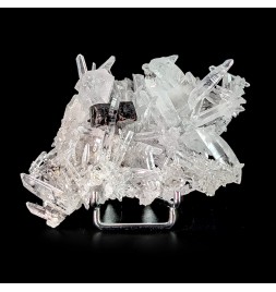 Hubnerite, quartz,...